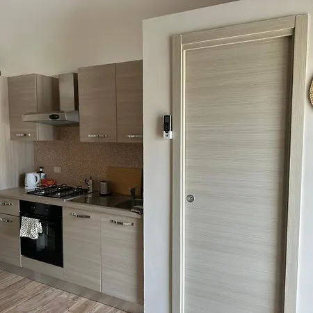 Lilia - Julia Apartment